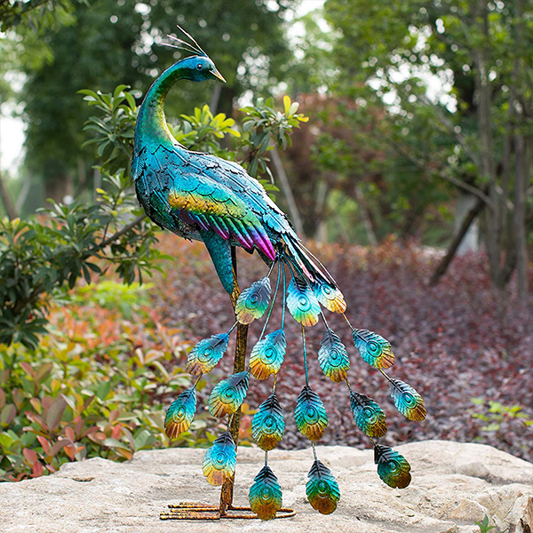 https://www.ekrhome.com/metal-peacock-garden-statue-and-sculpture-peacocks-yard-art-lawn-ornament-for-outdoor-backyard-porch-patio-decor1-piece-product/