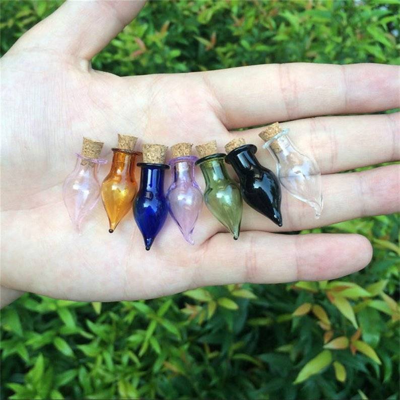 Mix 7 Colors Mini Glass Bottles Chili Shape Cute Bottles With Cork Little Bottles Gift tiny Jars Vials Featured Image