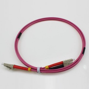 LC UPC-LC UPC MM DX OM4 3.0mm Patch Cord merah ungu