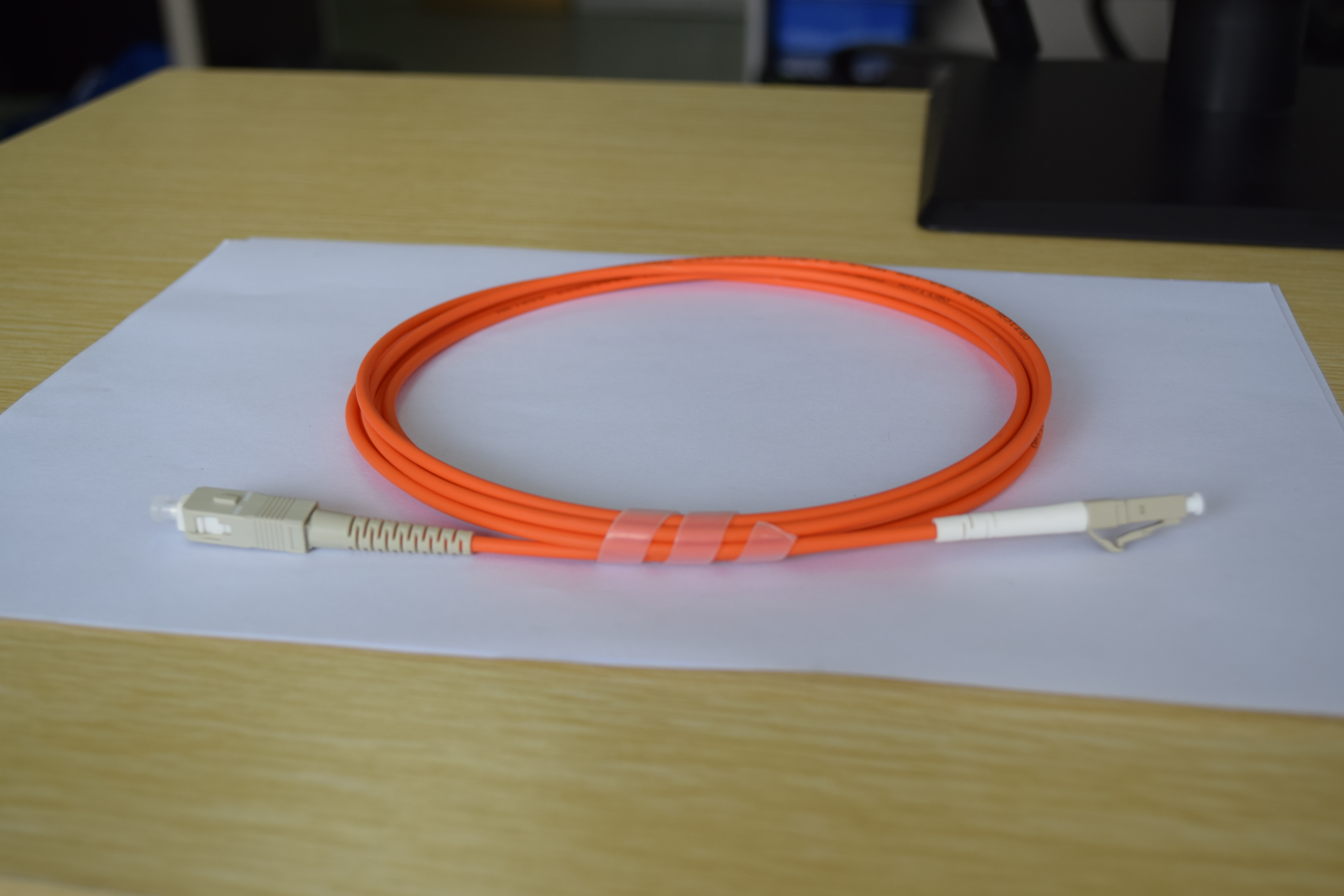 China New Product 24 Port Fiber Patch Panel -
 SC/UPC TO LC/UPC MULTIMODE 62.5/125 SIMPLEX 2.0MM LSZH/PVC PATCH CORD ORANGE  – Evolux Lighting