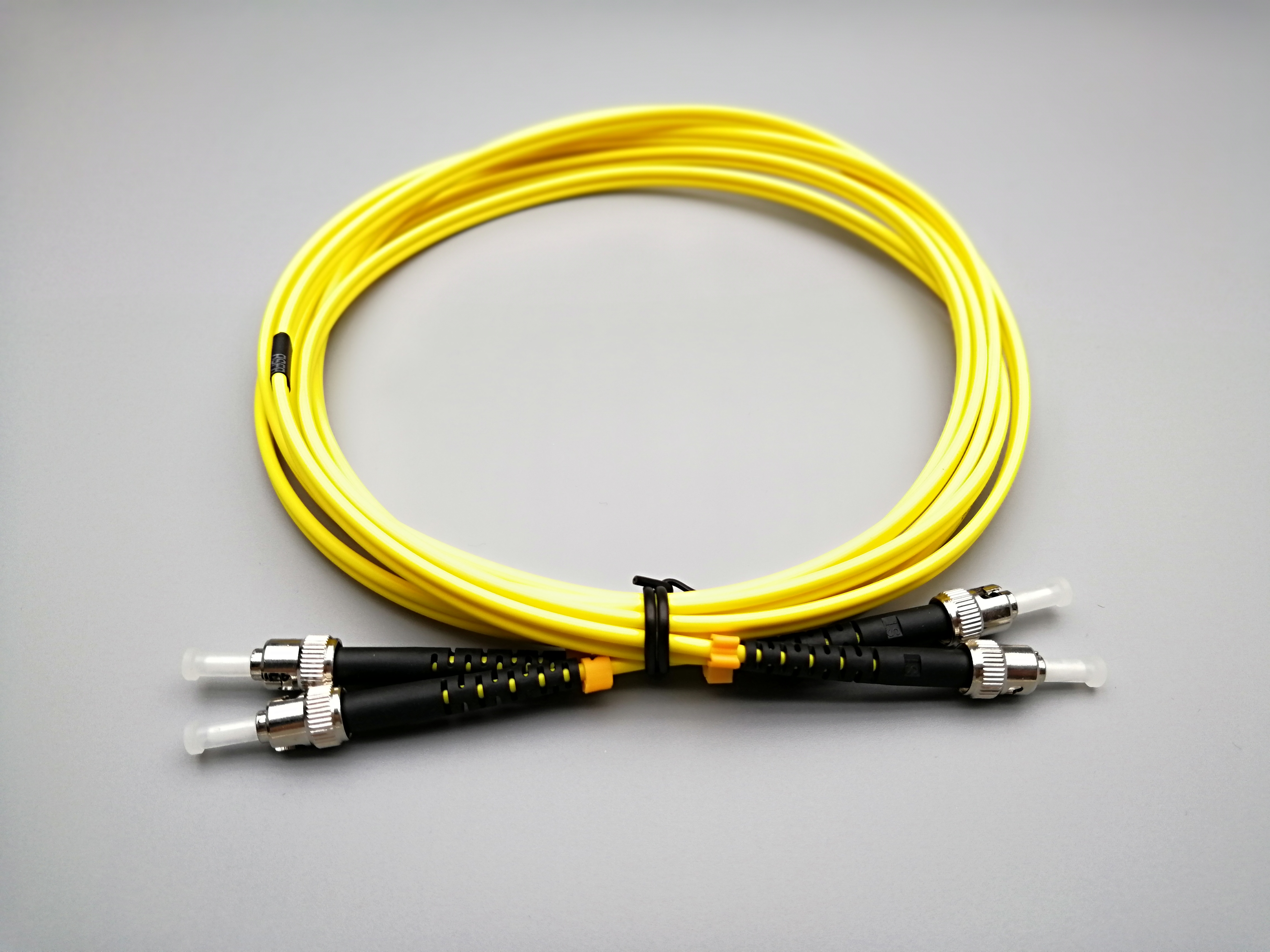 Reasonable price 3d Passed Fiber Optic Cables -
 ST/UPC TO ST/UPC Singlemode Duplex 2.0MM/3.0MM LSZH/PVC PATCH CORD – Evolux Lighting