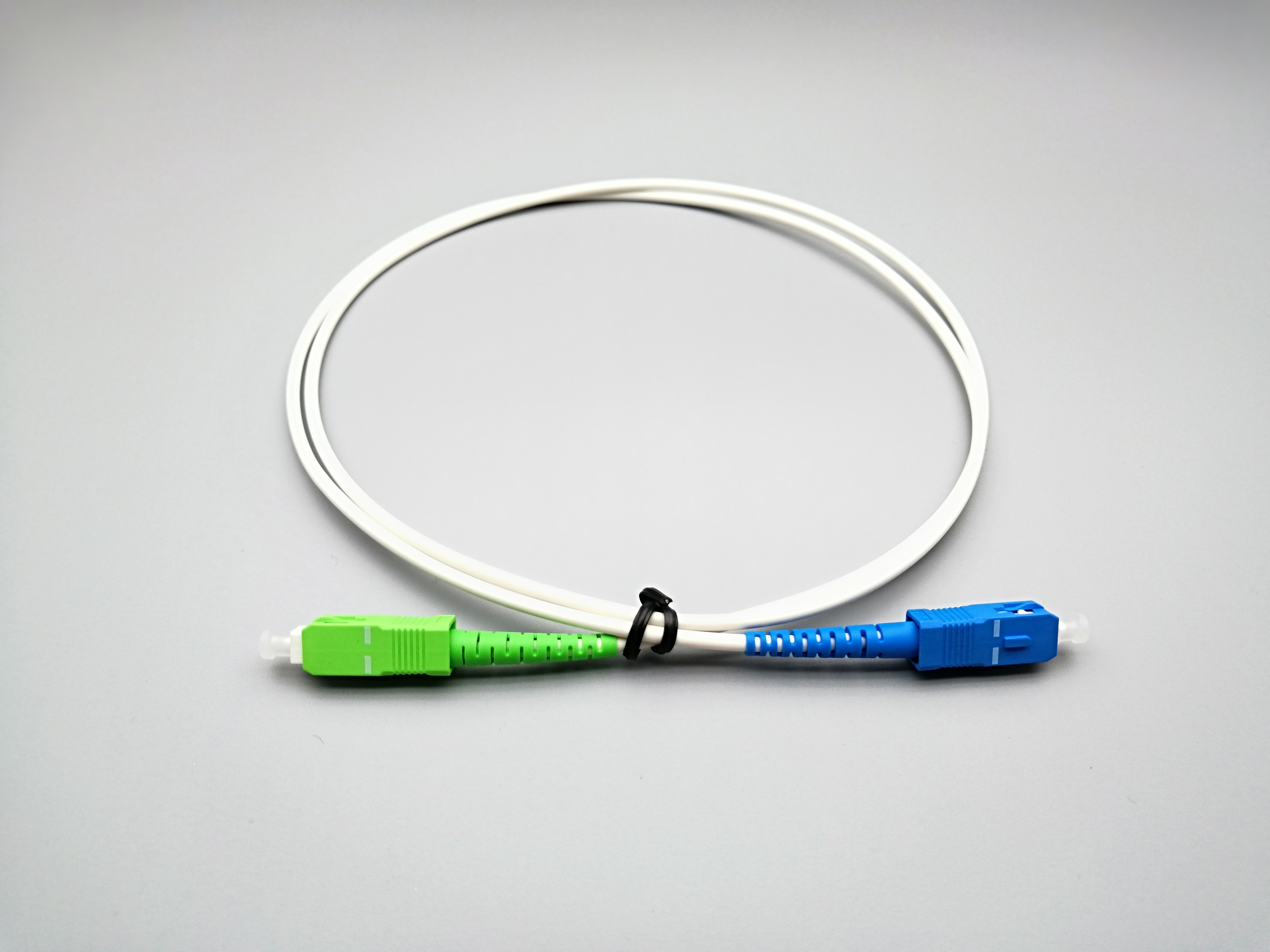 Factory made hot-sale Single Mode Fiber Connectors -
 SC APC to SC UPC Simplex 2.0mm PVC(OFNR) OS2 Singlemode Bend Insensitive Fiber Patch Cable – Evolux Lighting