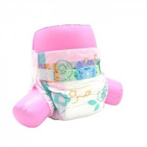 Good Absorbent Size 320*450mm Baby Diaper Custom With Super Softness