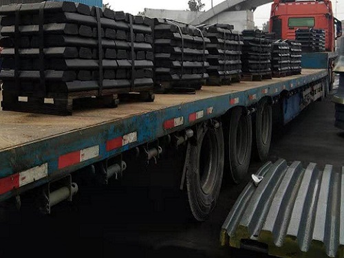 Xuzhou H&G delivered Sandvik crusher spare parts and SAG Mill liners to Iron mining plant