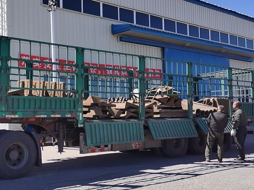 H&G entrega revestimiento de molino de bolas de acero con alto contenido de manganeso Mn13Cr2 a Rusia