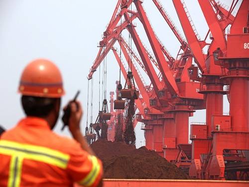 Cena rudy żelaza podskakuje do najwyższego poziomu od roku wraz ze wzrostem importu z Chin