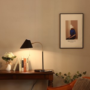 Black Metal Table Lamp,Arm Desk Lamp  | Goodly Light-GL-TLM054