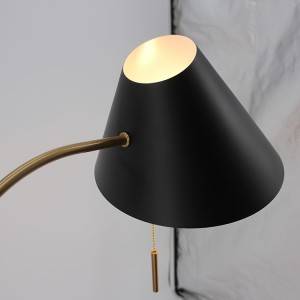Low price for China Korean Reading Light Adjustable Head E27 Gold Decorative Steel Table Lamp