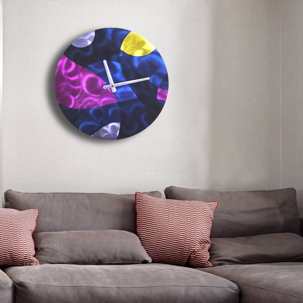 Metal circle abstract wall clock wholesale from China manufacturer