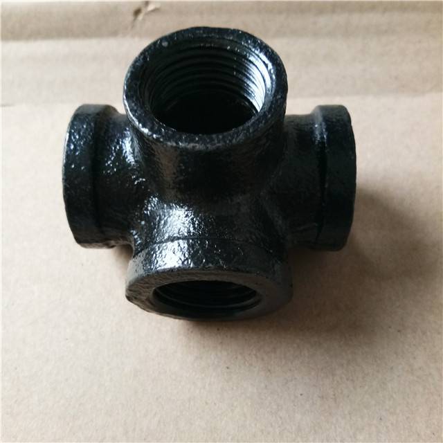 3/4 inch black malleable iron outlet cross