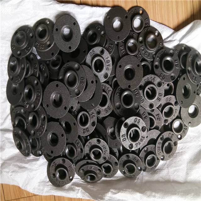 cast iron flanges Thread BSP Malleable Iron 1/2" 3/4" Pipe Fittings Wall Mount Floor Antique 3 Hole Flange Piece Hardware