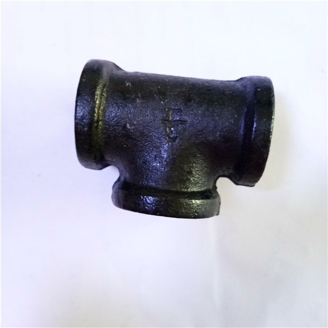 BSP threaded pipe tee 3/4'' fittings 1/2'' black color iron