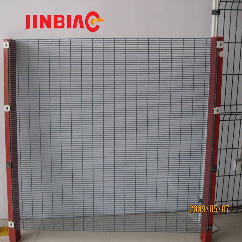 Powder Coat HDG Weld Mesh 358 Anti Climb Security Fence for Airport Featured Image