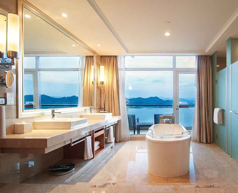 Bathroom Projects with Bathtubs, Sinks and Faucets