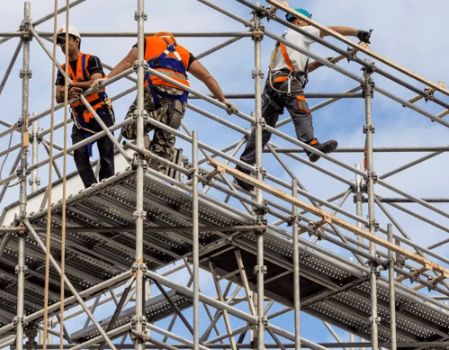 The Differences Between External Scaffolding and Internal Scaffolding