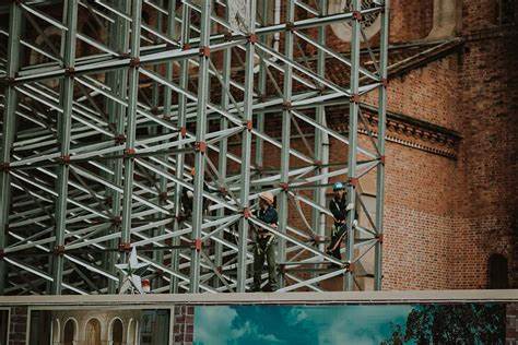 What is mobile scaffolding