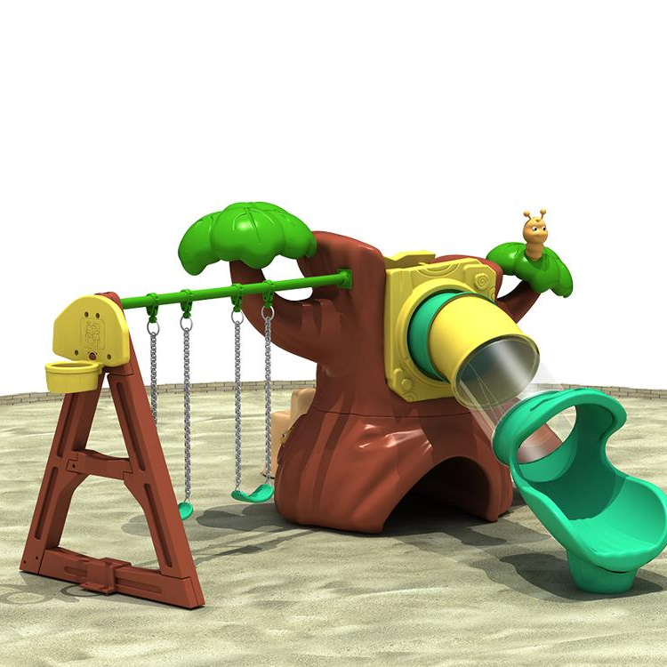 Ido sa gawas playground ekipo maayong kahoy nga treehouse uban sa round slide ug tabyog