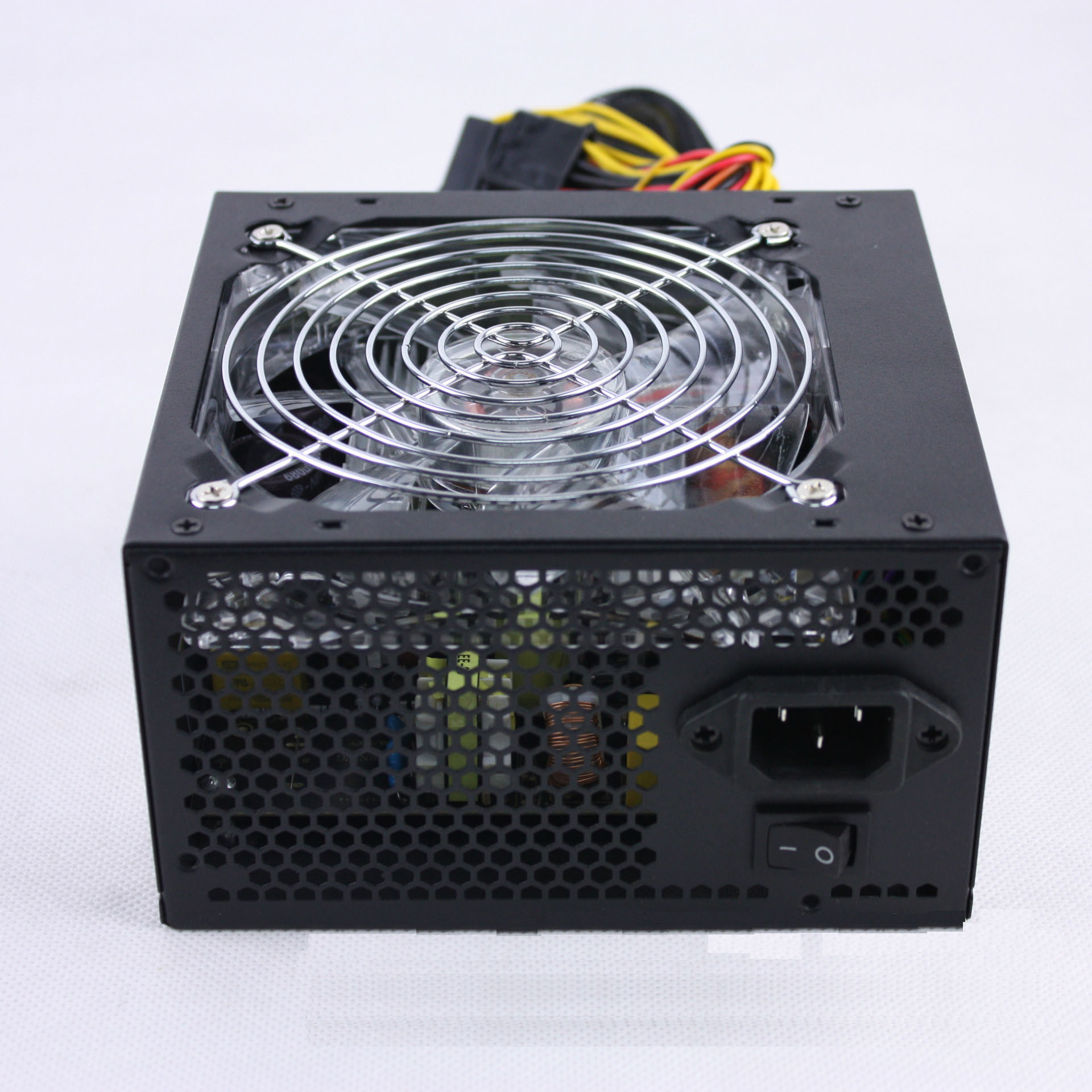 China Low price manufacturer 600W 80plus full voltage ATX computer