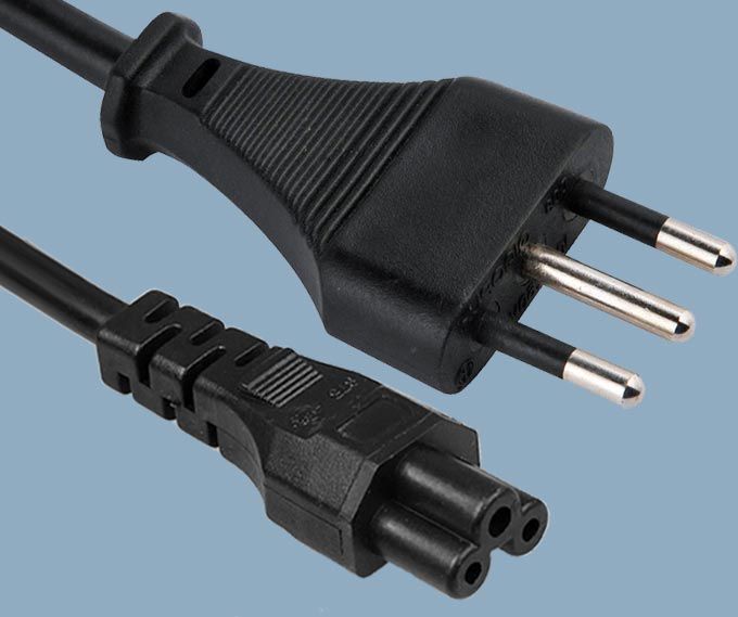 Italy CEI 23-16 2P+T 10A Plug to IEC 60320 C5 Power Cord