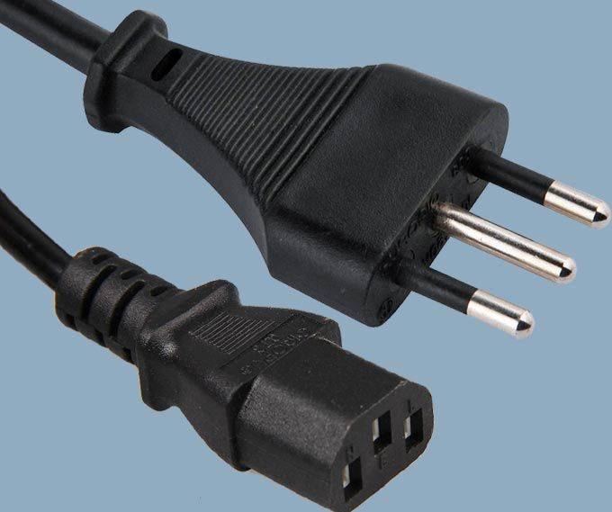 Italy CEI 23-16 2P+T IMQ 10A Plug to IEC 60320 C13 Power Cord