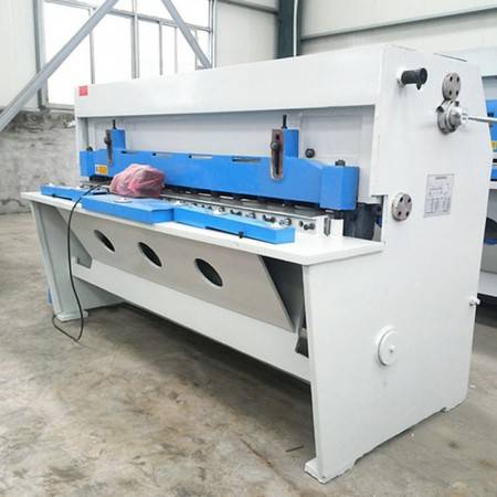 CNC hydraulic shearing machine and sheet metal manual electric shearing made in China