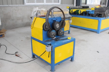 Electric angle steel crimping flat iron channel steel rolling pipe bending machine