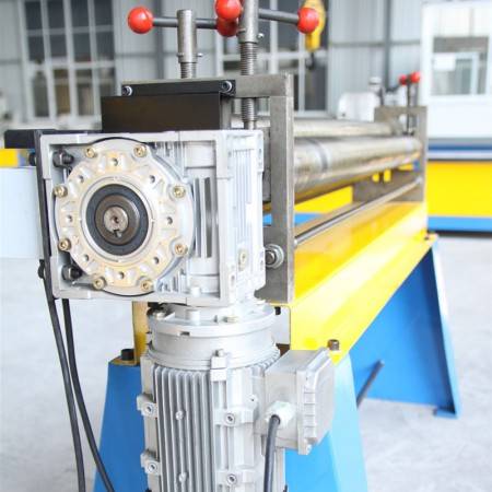 1.2*1530 metal sheet rolling bending machine, three rollers carbon steel rolling machine, steel plate processing machine