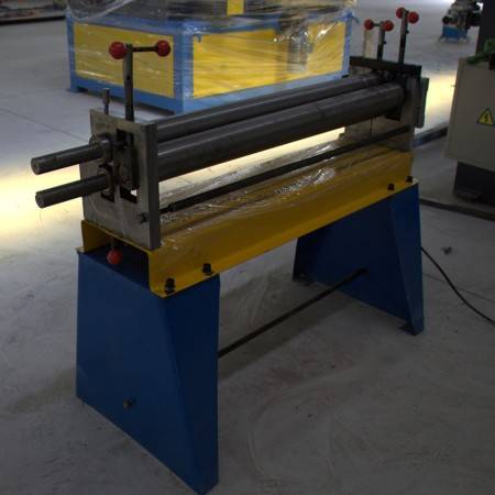 Electric three-roll bender bending machine veneer reeling machine coiled 1300mm sheet metal Made in China high quality