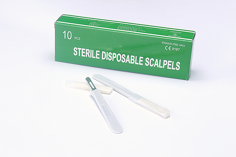 Disposable Stainless Steel Surgical Blades With Plastic Handle Featured Image
