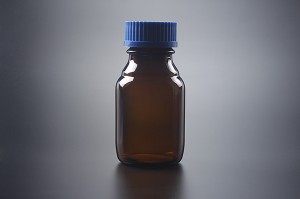 1407-1Reagent Bottle (Media flaska) med plast Bule skruvlock Amber