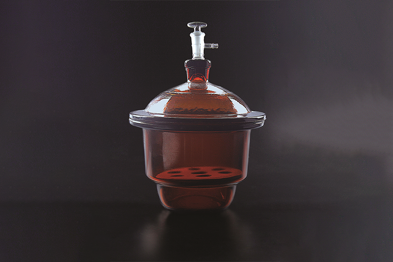 Best-Selling Embedding Cassette Reusable Lid -
 1355 Vacuum Desiccator With Ground-In Stopcock And Porcelain Plate Amber Glass – Huida