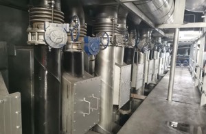 Double regenerative heating furnace