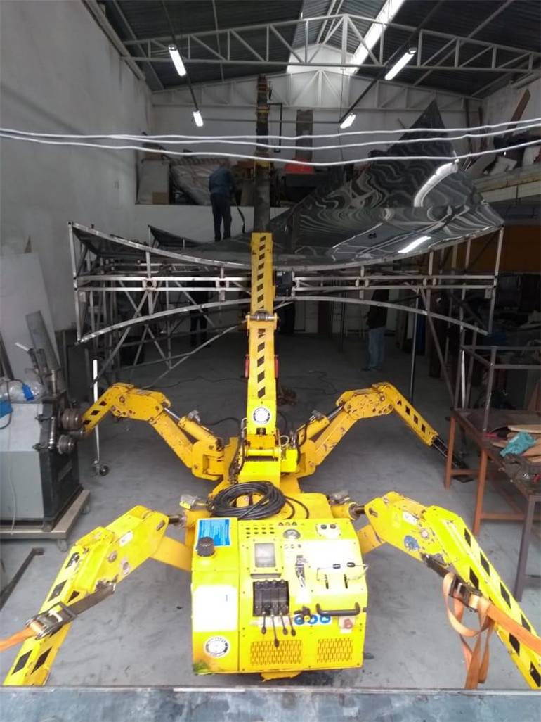 Off-road 3 tons spider crane — KB3.0 Featured Image