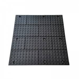 Factory Promotional Soft Rubber Seal - Rubber Equine Mat 1000*1000*40mm With 10mm Steel Plate Embedded  – Kingtom