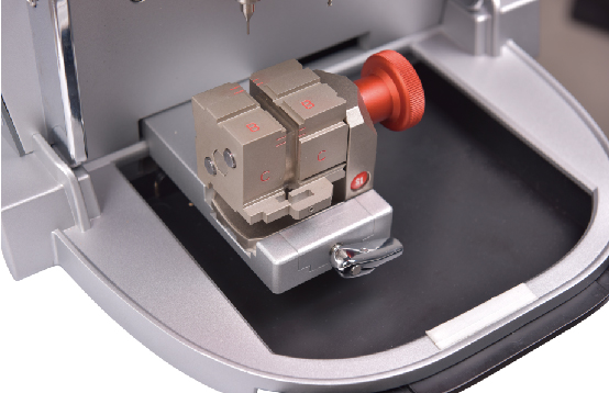 New Arrival – KUKAI Alpha Pro Automatic Key Cutting Machine (With Blade Creation Function)