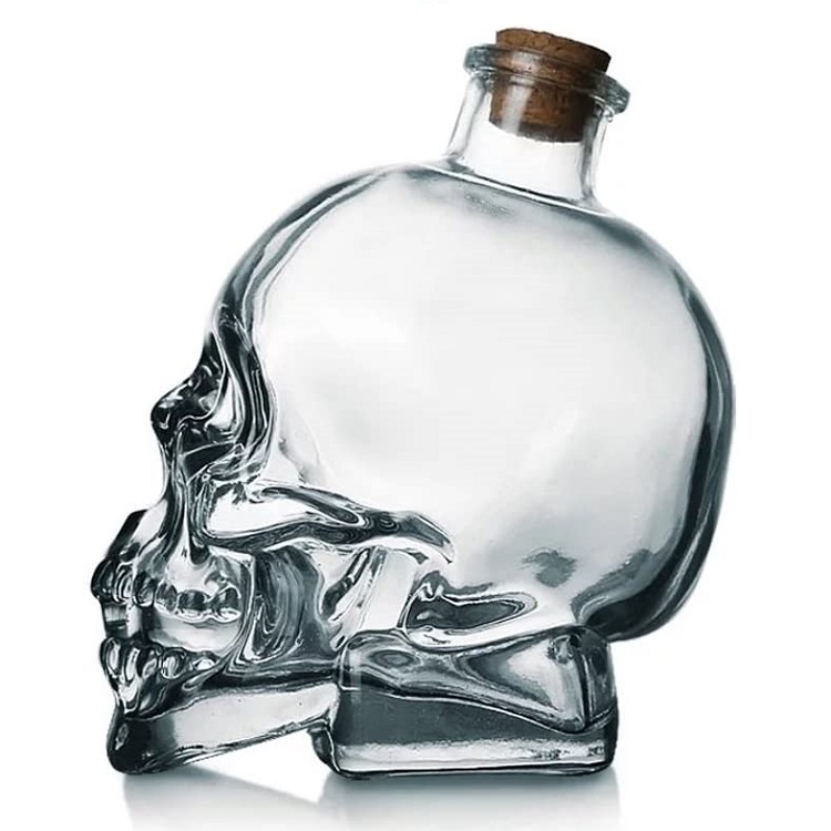 Skull Decanter Lead-Free Glass Skull Prop Whiskey Bottle With Cork Stopper Featured Image