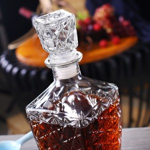 Unique Europe Classical Diamond Cut Drinking Glasses Wine Decanter Whisky Glass Decanter Set for Coffee Glasses
