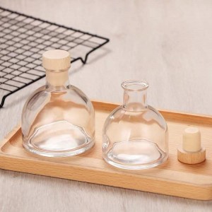 Wholesale Mini Glass Vodka Bottle for Wine Liquor with Cork 50ML 100ML 150ML 200ML
