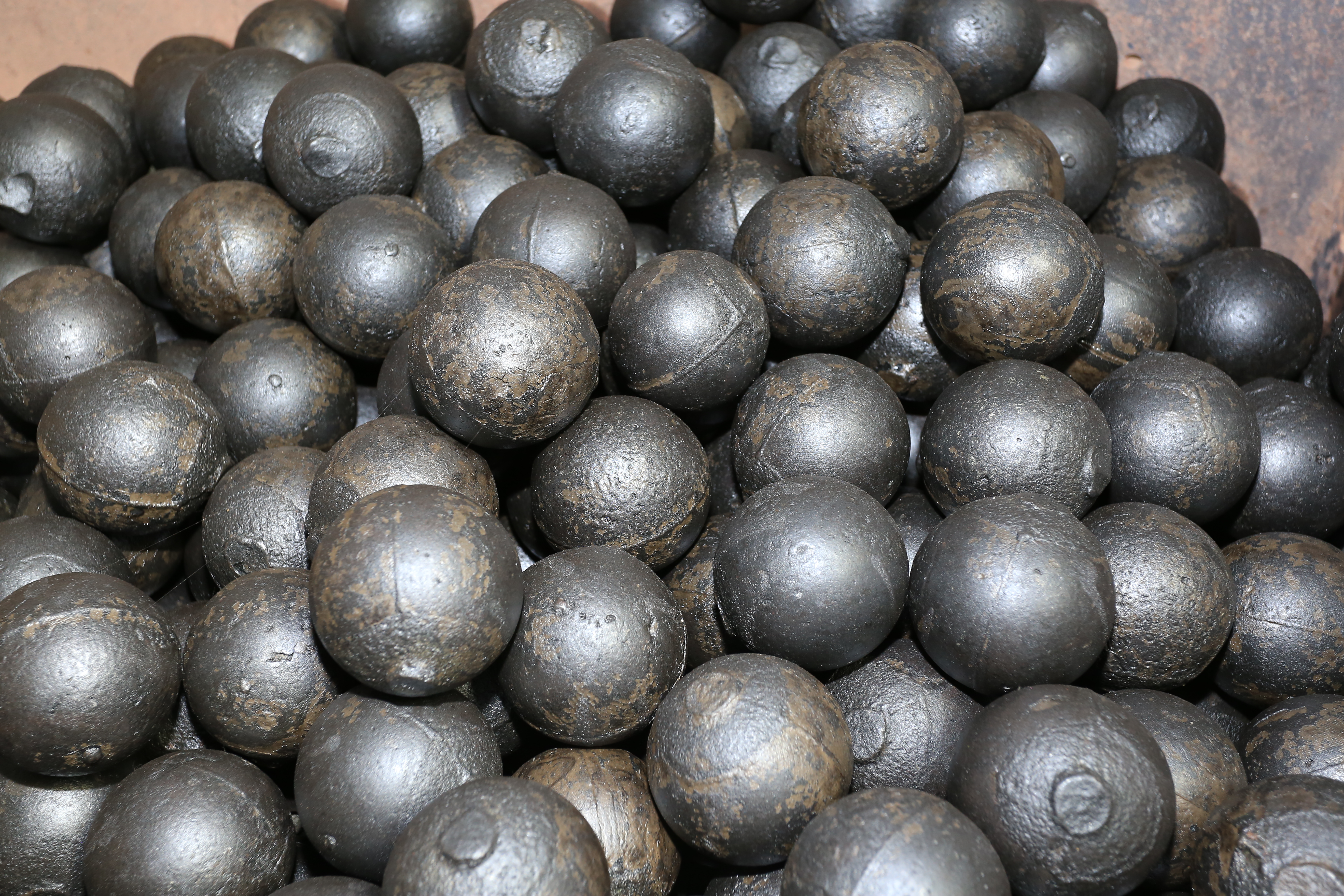 Professional Manufacturer of Casting Grinding Ball in Metal Mines Featured Image