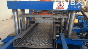 Scaffold plank roll forming machine