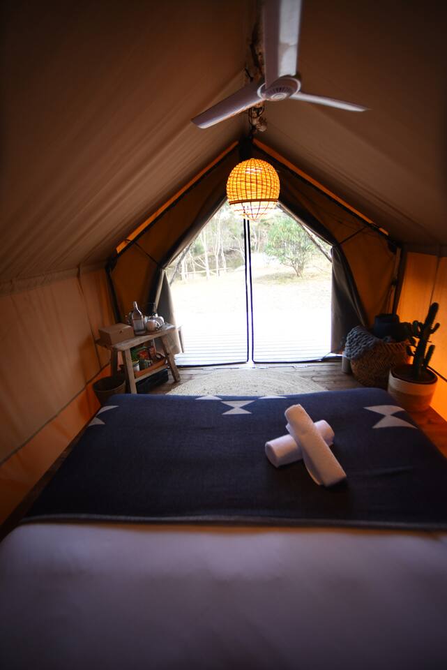Best quality Bubble Tent Luxury - Oem Safari Tent Canvas Tents Luxury Glamping House NO.040 – Aixiang