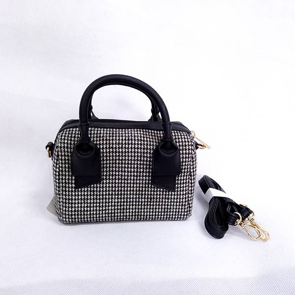 New chic retro mobile handbag plaid woolen bag versatile shoulder slung small square bag (4)