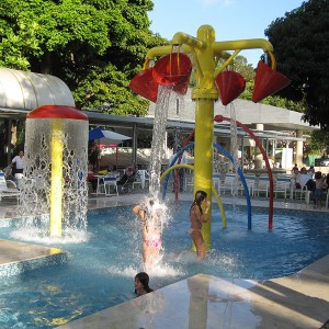 Water Park Accessories Flower Spray Toys Aqua Play Equipment for Kids Amusement Park