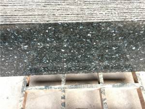 Emerald pearl granite for countertops