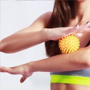 Massageball - Stacheliger Ball für die Tiefenmassage mit tiefem Gewebe, Fußmassagegerät und Ganzgewebe-Muskeltherapie mit tiefem Gewebe