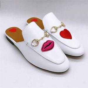 Famous Embroidery Red Lips Lovers Loafers Big Yard Size Shoes Black Outdoor Half-Slipper