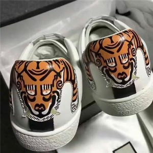 3D Tiger Print Leather Lace Up Casual Shoes