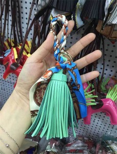 Bag Hanging Aceesory Green Leather Tassel Handging For Bag Accessories