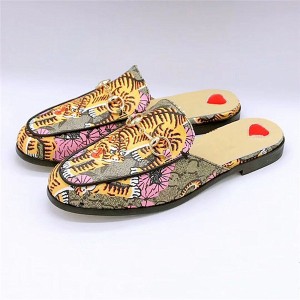 Famous Brand High End Printed PVC Fabric Shoes Outdoor Half-Slippers Loafers Size Range 35 To 46