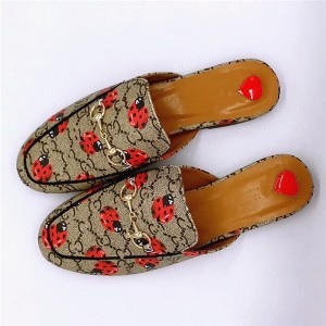 Wholesale Designer Ladybug Printed PVC Fabric Shoes Stylish Light Tan Half Slippers